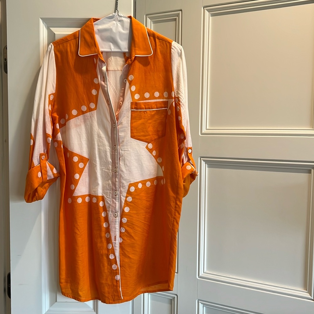 Julia Amory husband shirt